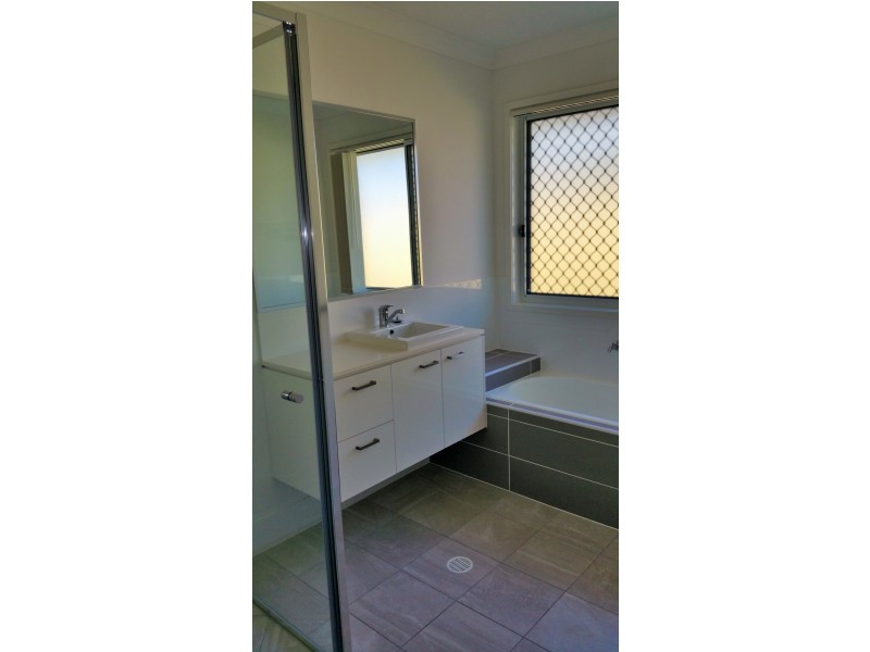 8 Nelson Court, Morayfield QLD 4506