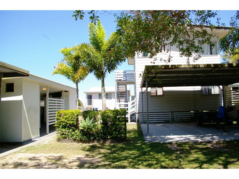17 Biggs Avenue, Beachmere QLD 4510