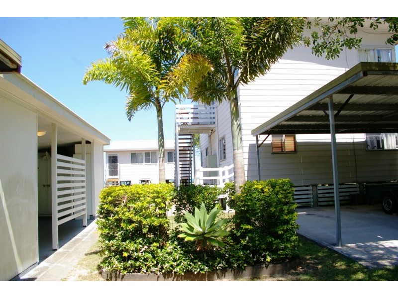 17 Biggs Avenue, Beachmere QLD 4510