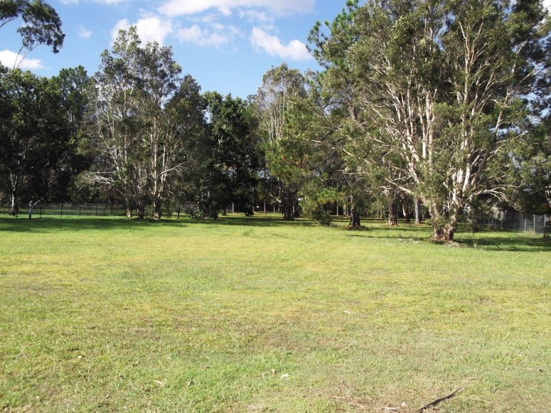 18 Fairmount Street, Elimbah QLD 4516