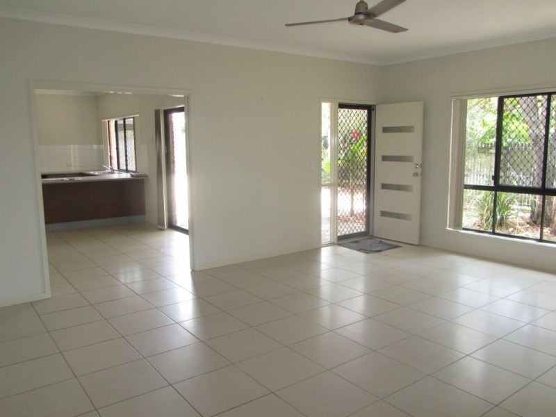 Unit 2, 4 Jill Street, Burpengary QLD 4505