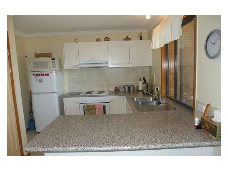 4/2 Rogers Crescent, Caboolture QLD 4510