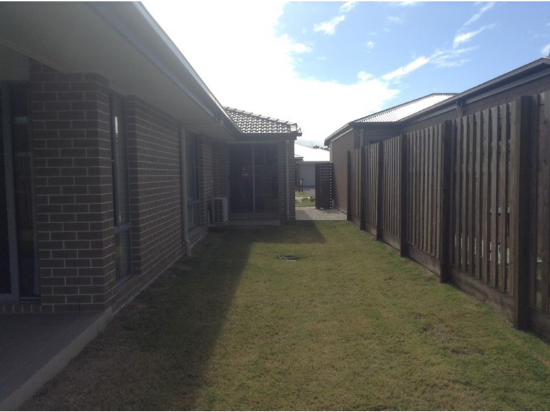 13 Feltham Circuit, Burpengary QLD 4505
