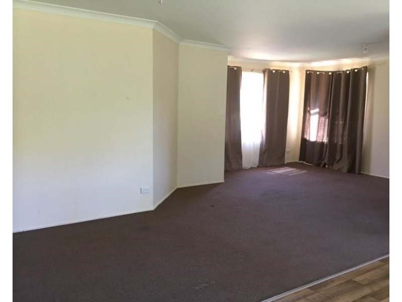 1 Hillgate Court, Morayfield QLD 4506