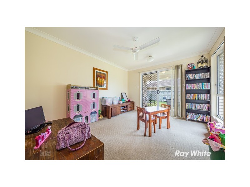 19 Renmark Crescent, Caboolture South QLD 4510