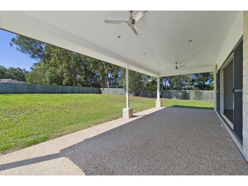 39 Allan Avenue, Glass House Mountains QLD 4518