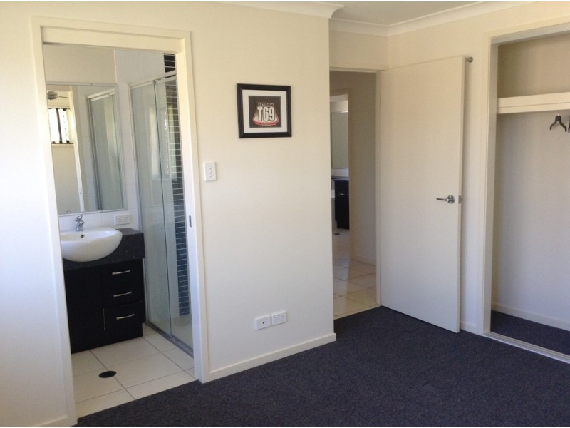 49 Blue Star Circuit, Caboolture QLD 4510