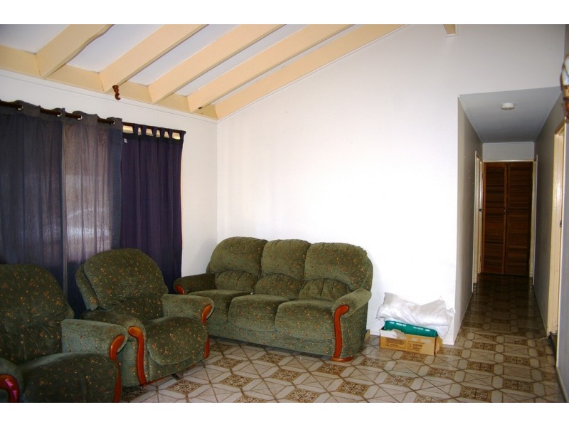 5 Shakespeare Court, Caboolture QLD 4510