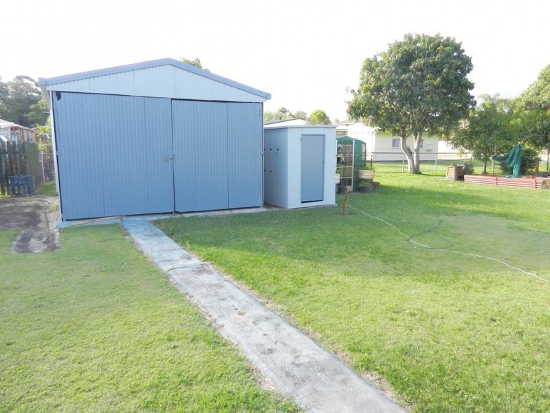 4 Grace Street, Beachmere QLD 4510