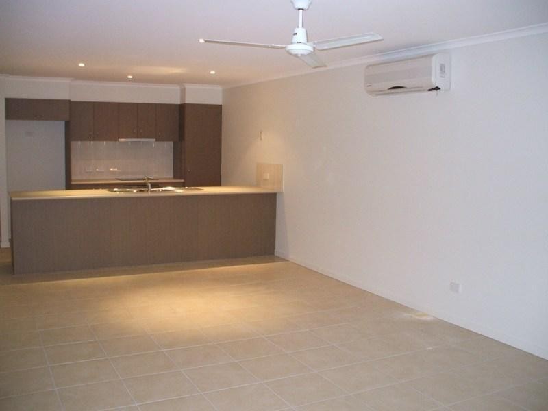 2/28 Seeney Street, Caboolture QLD 4510