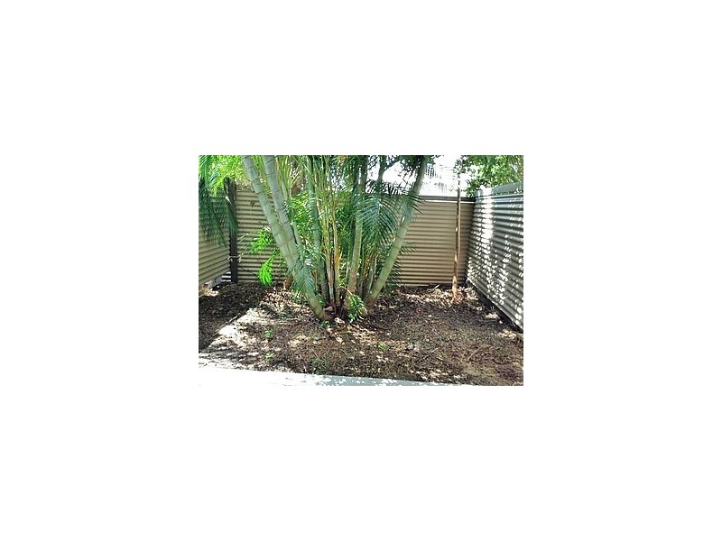 5/6 Railway Parade, Caboolture QLD 4510