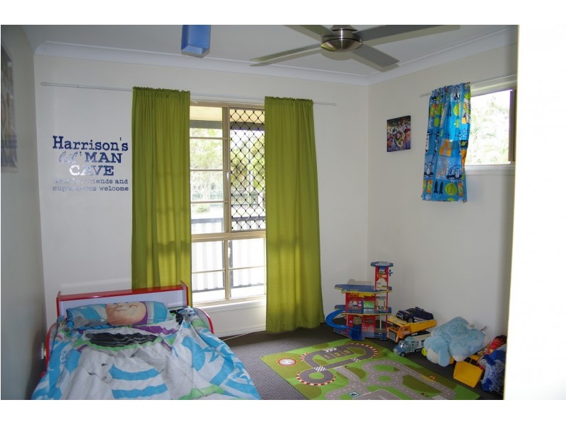 124 Thornbill Drive, Upper Caboolture QLD 4510