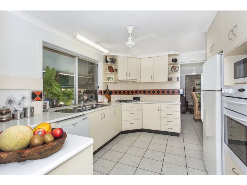 25 Avondale Street, Morayfield QLD 4506