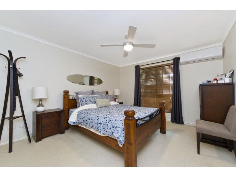 19 Franzin Drive, Cashmere QLD 4500