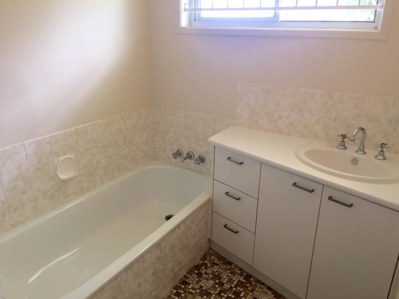 2 Glendale Street, Caboolture QLD 4510