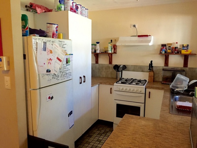 16 Gillian Street, Beachmere QLD 4510