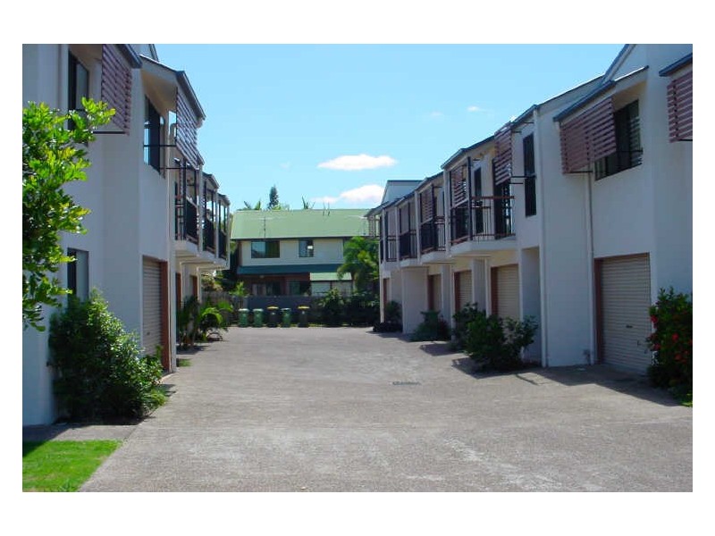 6/17 Lower King Street, Caboolture QLD 4510