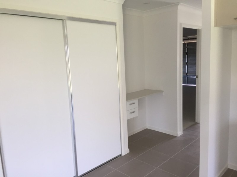 51 Pinegrove Street, Morayfield QLD 4506