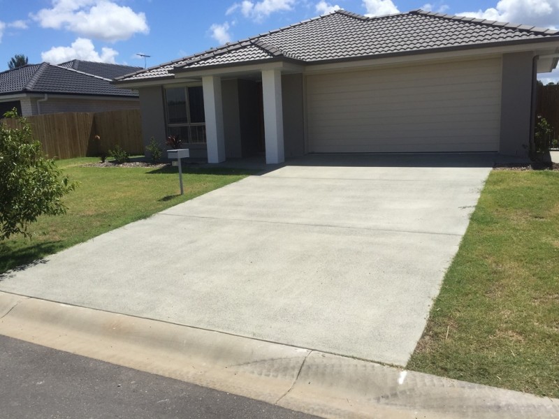 51 Pinegrove Street, Morayfield QLD 4506