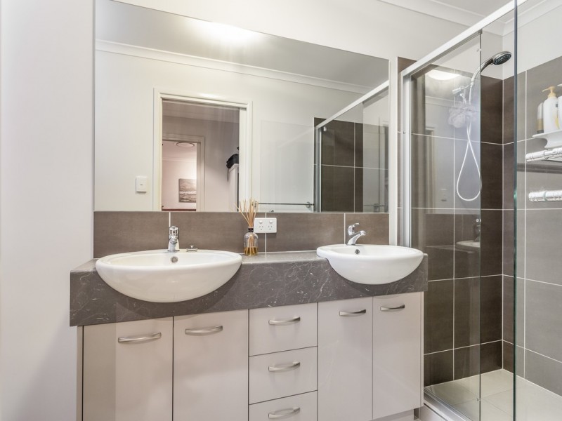 17 Hodgskin Street, Caboolture QLD 4510
