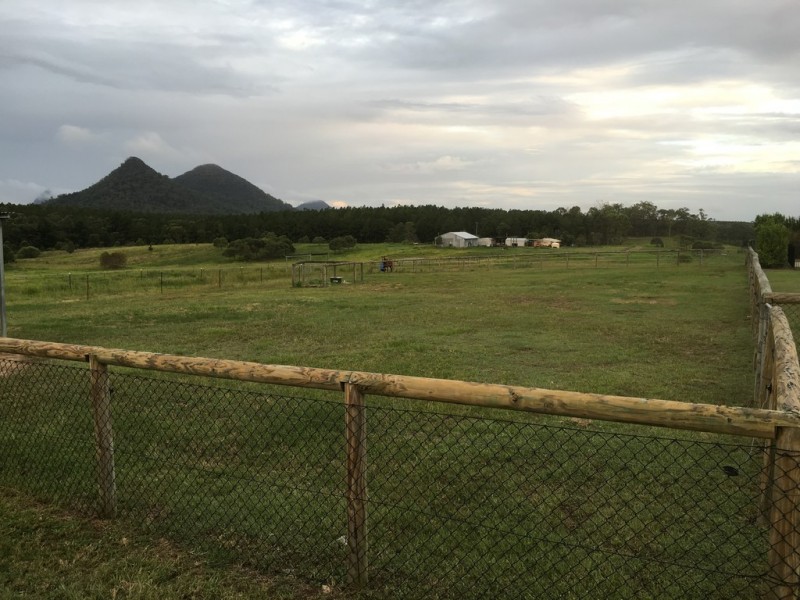 210 Woodlands Drive, Wamuran QLD 4512