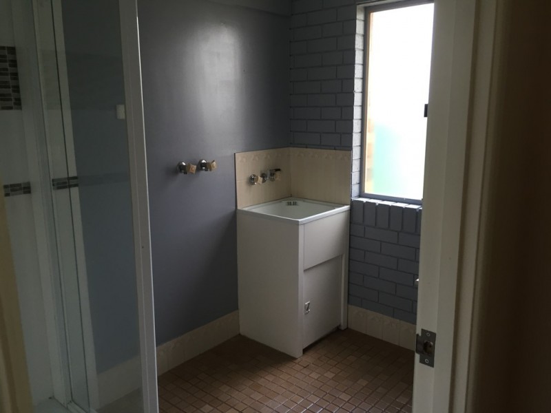 Unit 2   74 Lower King Street, Caboolture QLD 4510