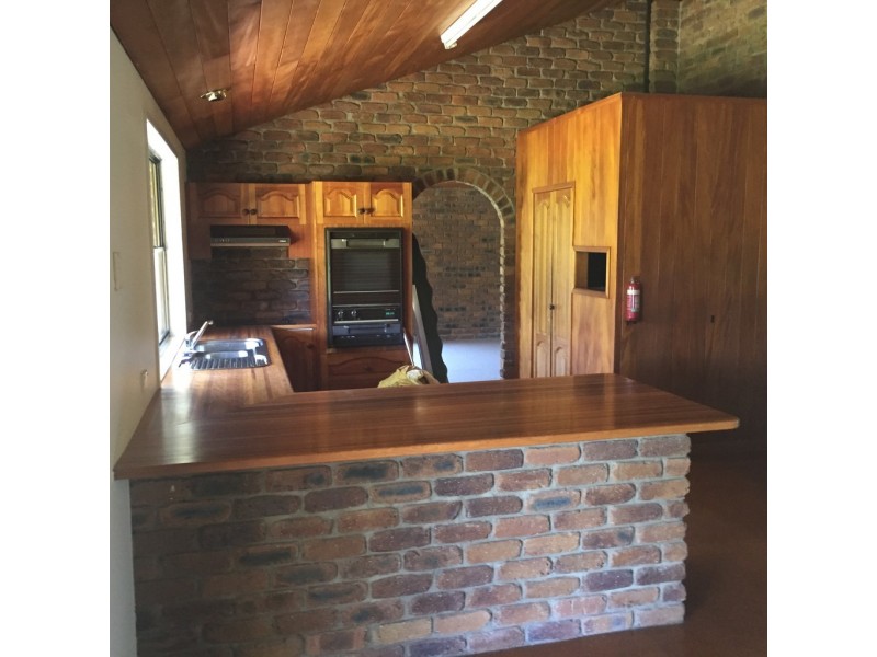 33 Pedwell Road, Mount Mee QLD 4521