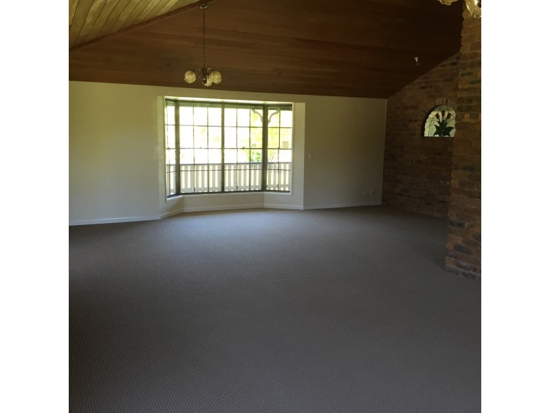 33 Pedwell Road, Mount Mee QLD 4521