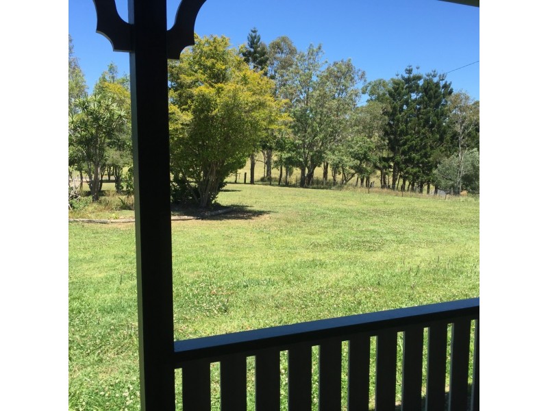 33 Pedwell Road, Mount Mee QLD 4521