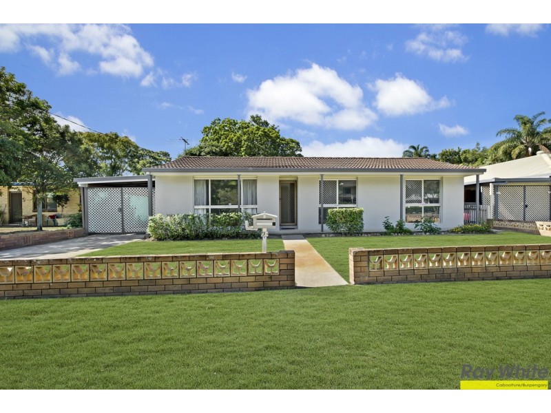 7 Sandpiper Street, Beachmere QLD 4510
