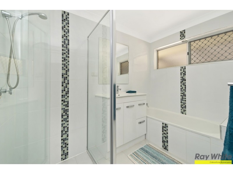 7 Sandpiper Street, Beachmere QLD 4510