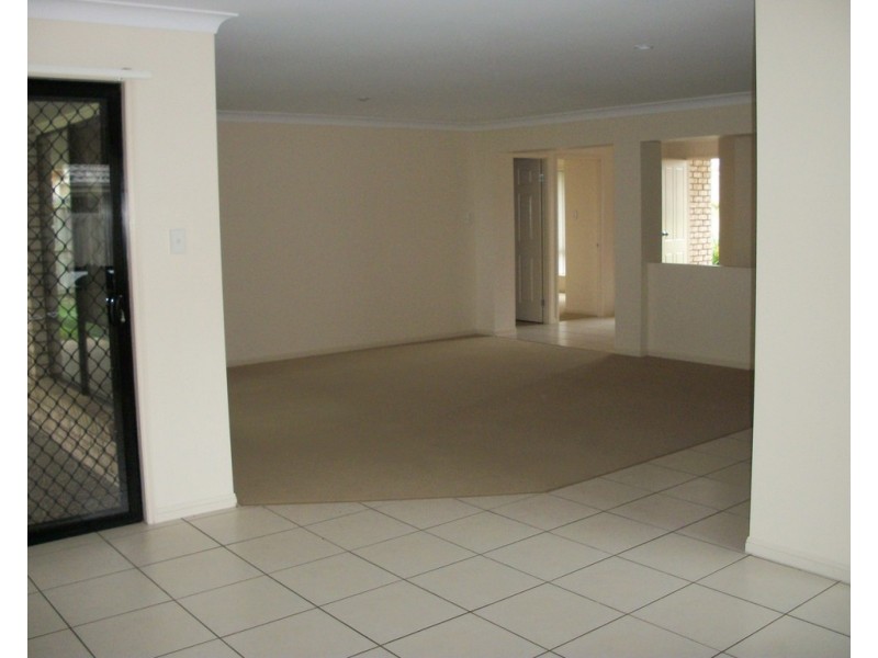 4 Fenton Court, Caboolture QLD 4510
