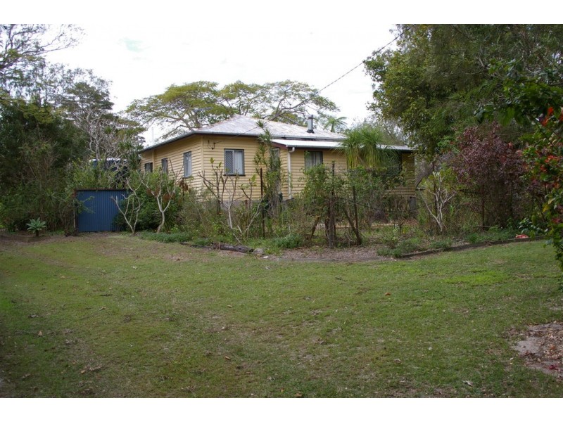 658 Beachmere Road, Beachmere QLD 4510