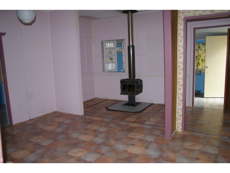 658 Beachmere Road, Beachmere QLD 4510