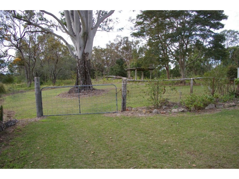 658 Beachmere Road, Beachmere QLD 4510