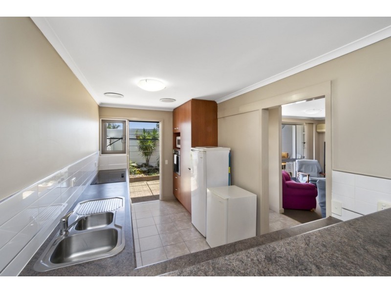 23A/16 Spinnaker Drive, Sandstone Point QLD 4511