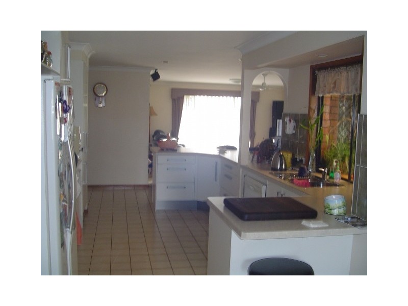 6 Lesley Avenue, Caboolture QLD 4510