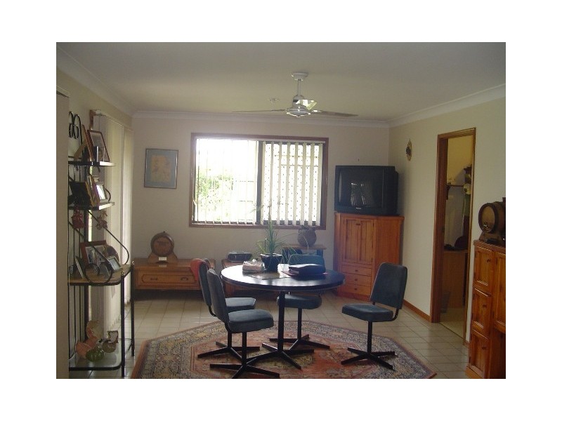 6 Lesley Avenue, Caboolture QLD 4510