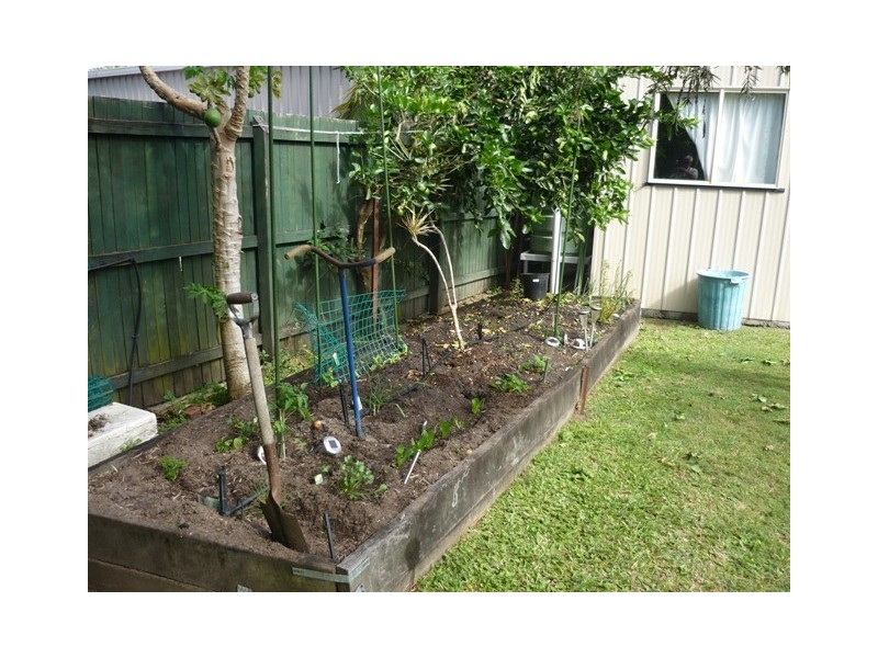 6 Lesley Avenue, Caboolture QLD 4510