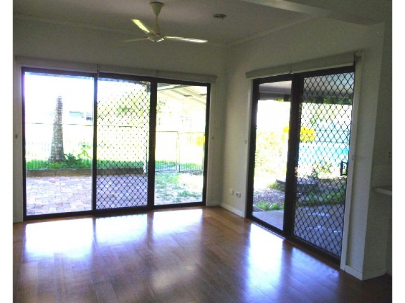 31 Conifer Rd, Morayfield QLD 4506