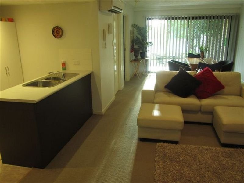 Unit 1/3-5 Short St, Caboolture QLD 4510