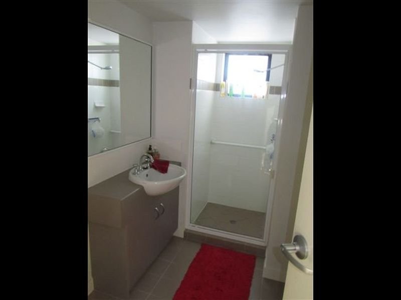 Unit 1/3-5 Short St, Caboolture QLD 4510