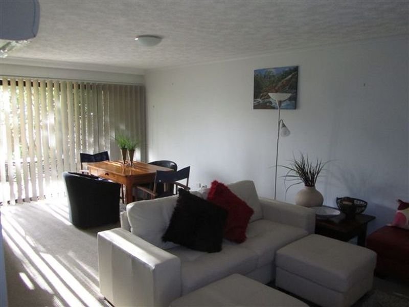 Unit 1/3-5 Short St, Caboolture QLD 4510