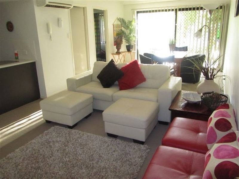 Unit 1/3-5 Short St, Caboolture QLD 4510