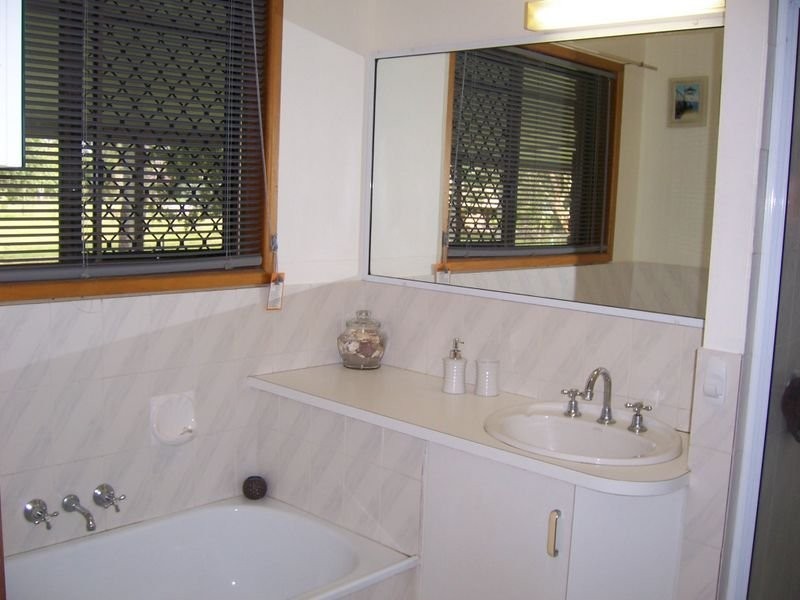 230 Old Toorbul Point Rd, Caboolture QLD 4510