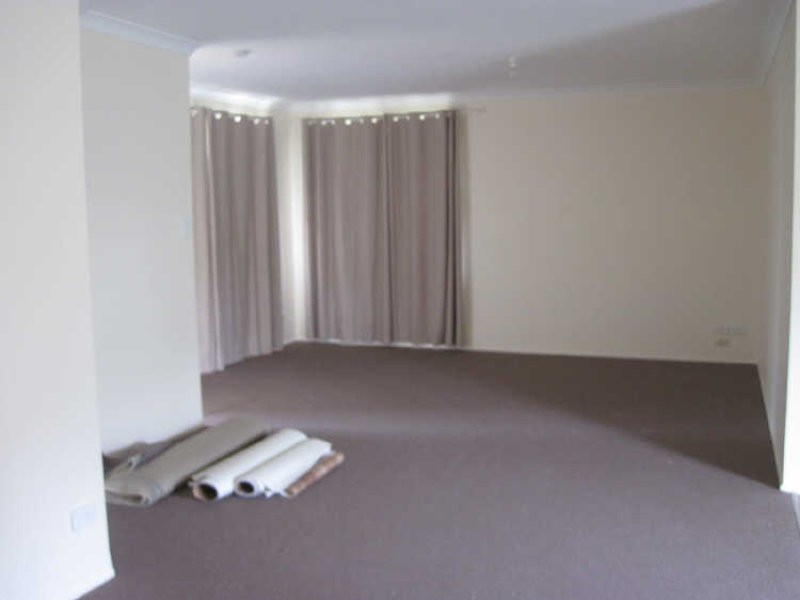 1 Hillgate Court, Morayfield QLD 4506