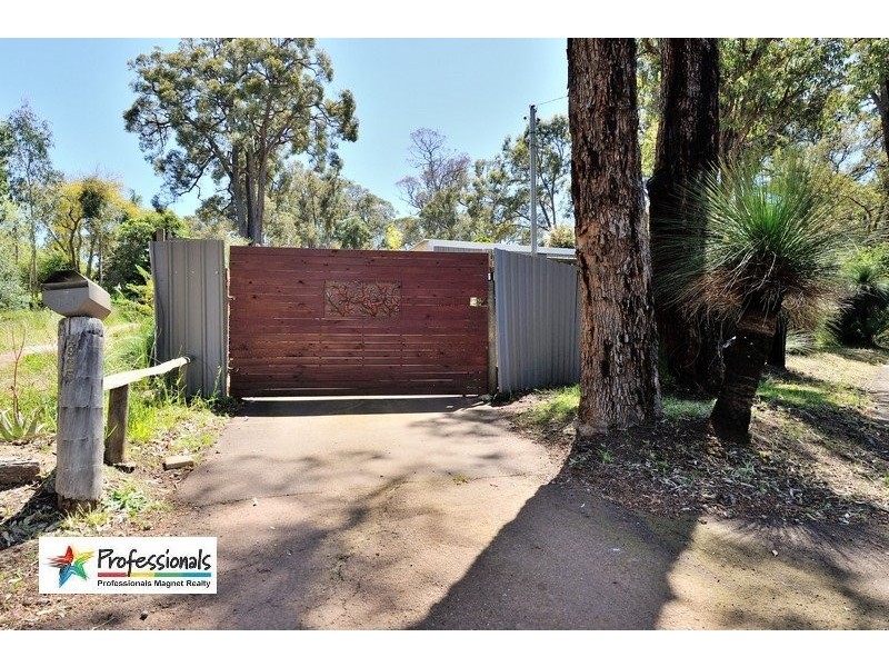 2925 Stoneville Road, Stoneville WA 6081