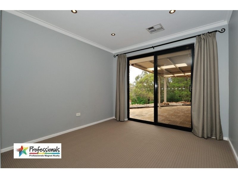 13 Daleview Close, Glen Forrest WA 6071