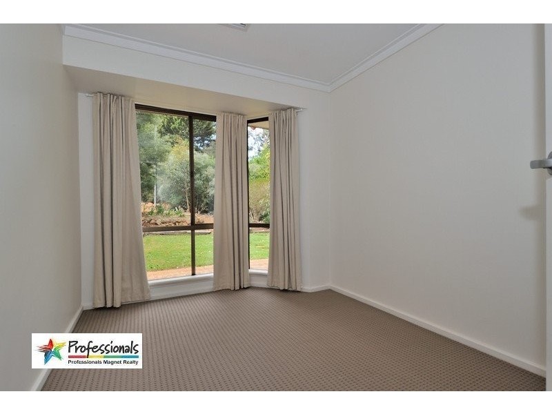 13 Daleview Close, Glen Forrest WA 6071