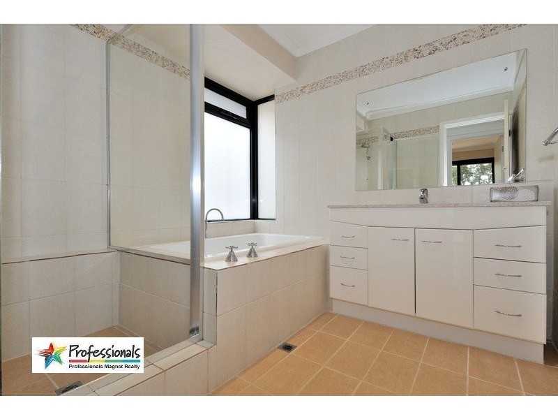 13 Daleview Close, Glen Forrest WA 6071